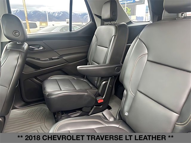 Used 2018 Chevrolet Traverse LT w/ LPO, Black Accent Package image 19