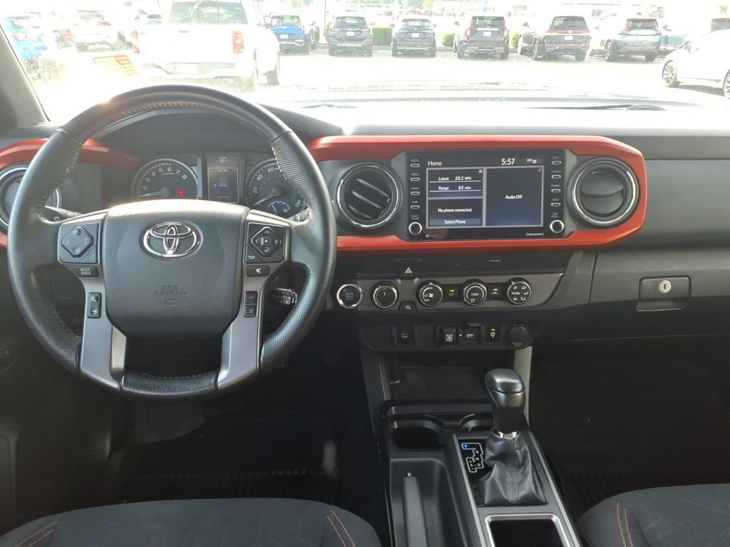 Used 2020 Toyota Tacoma TRD Sport AWD/4WD image 17