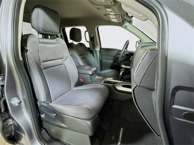 Used 2024 Nissan Frontier SV image 24