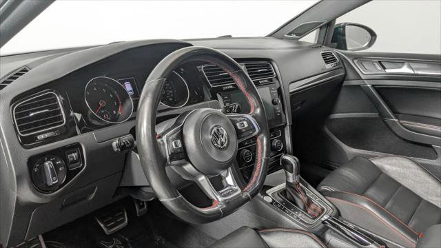 Used 2018 Volkswagen GTI SE image 26