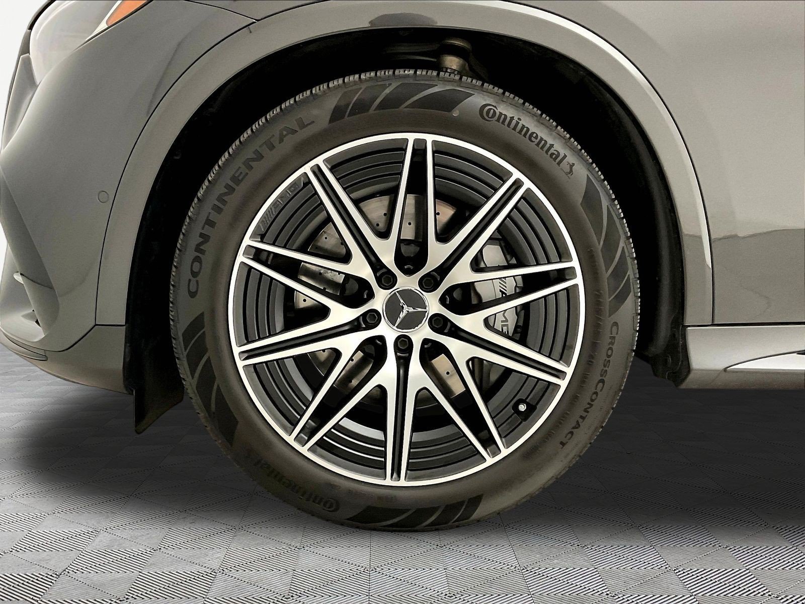 Certified 2025 Mercedes-Benz GLC 43 AMG 4MATIC image 34