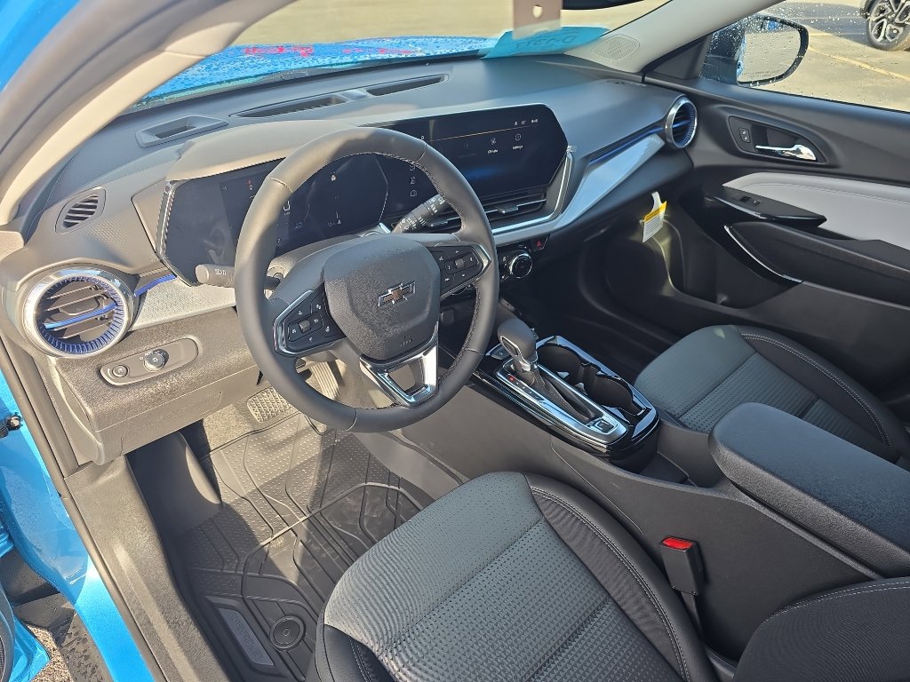 New 2026 Chevrolet Trax LT w/ Driver Confidence Package image 10