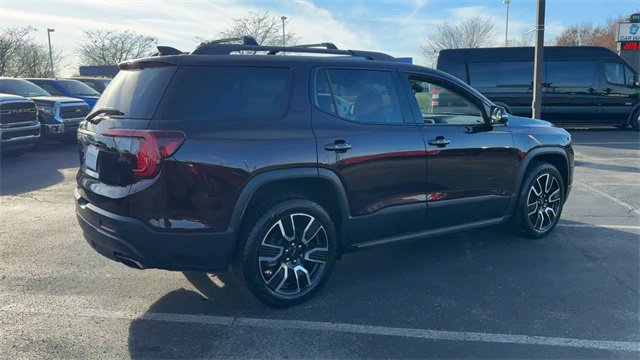 Used 2021 GMC Acadia SLT w/ Elevation Edition image 8
