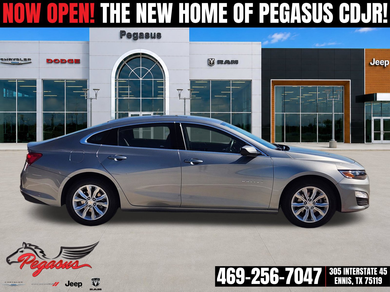 Used 2025 Chevrolet Malibu LT FWD image 3