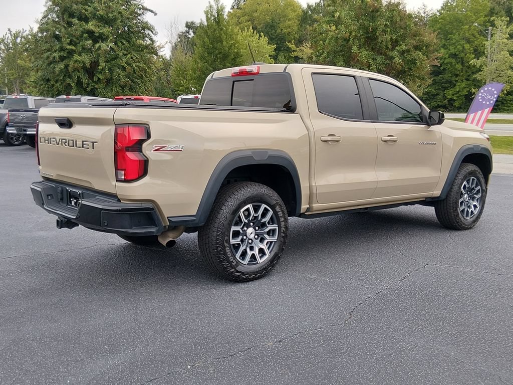 Used 2024 Chevrolet Colorado Z71 w/ Z71 Convenience Package 2 AWD/4WD image 4