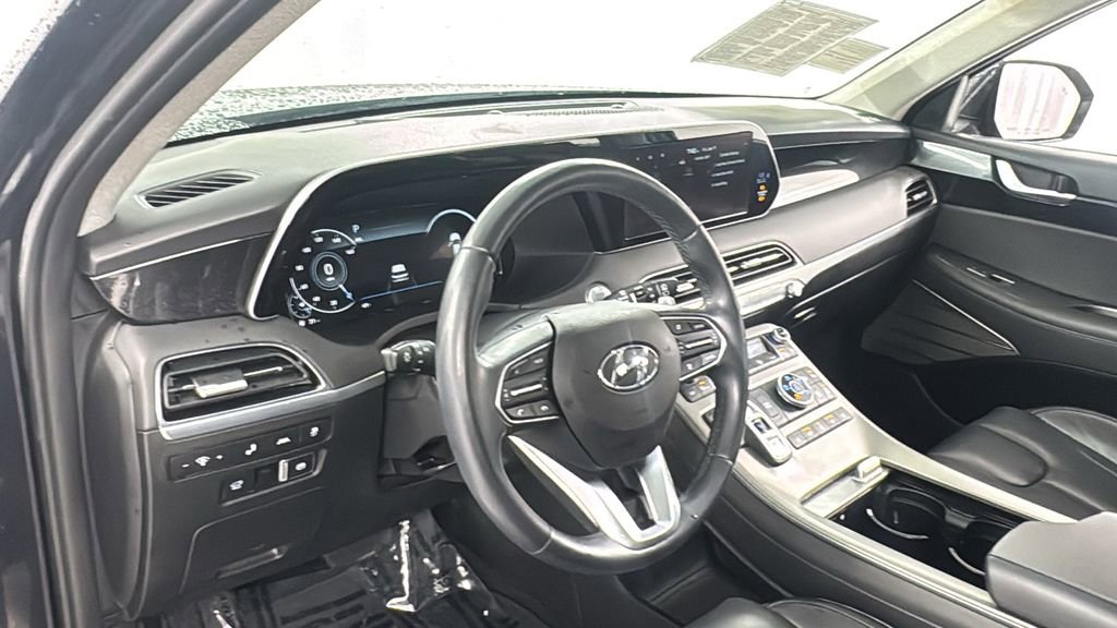 Used 2022 Hyundai Palisade Limited w/ Winter Package image 39