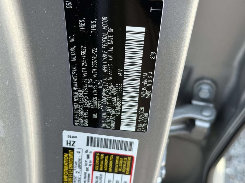 Used 2025 Lexus TX 500h AWD w/ Technology Package image 31