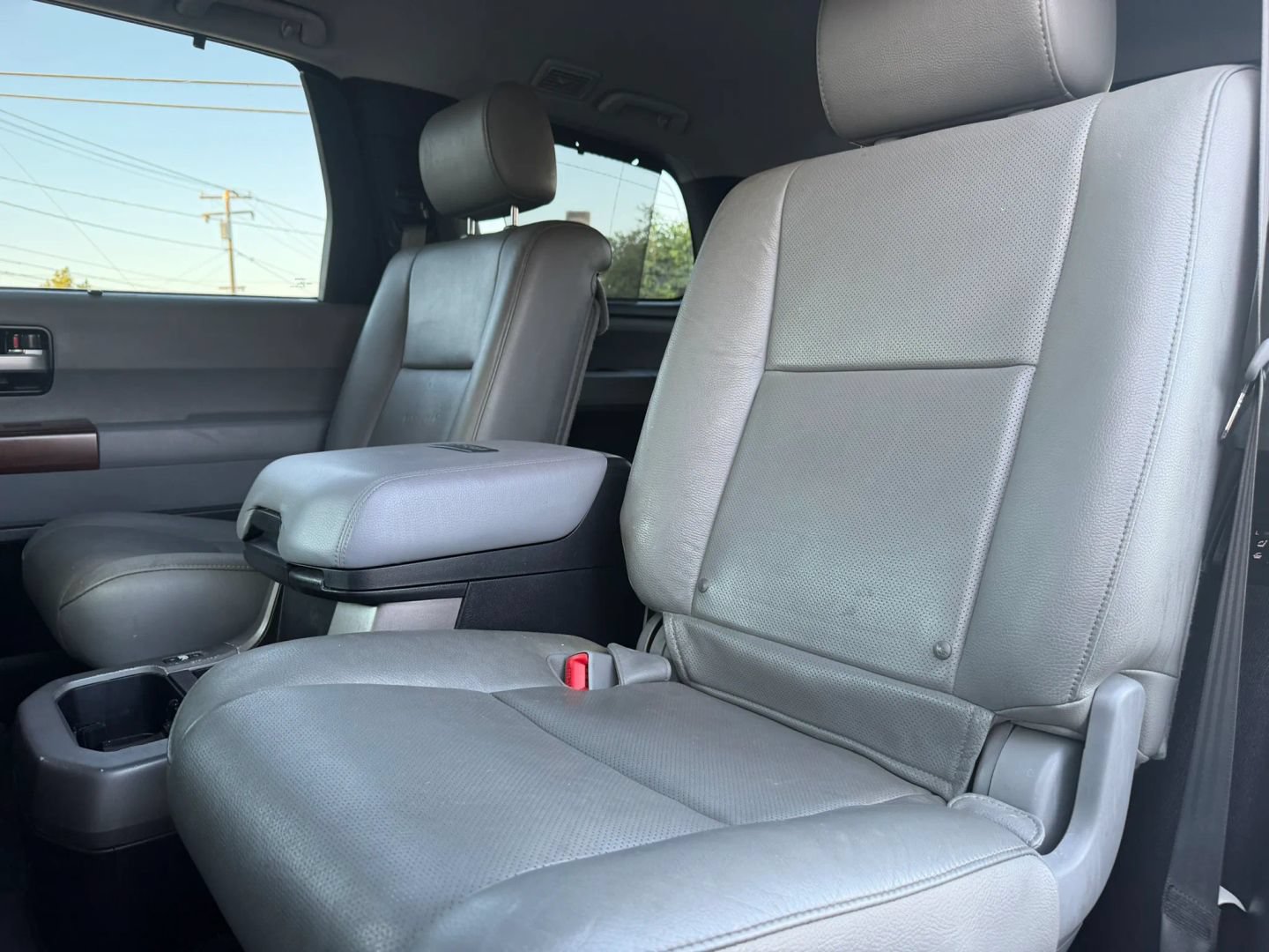 Used 2016 Toyota Sequoia Platinum AWD/4WD image 13