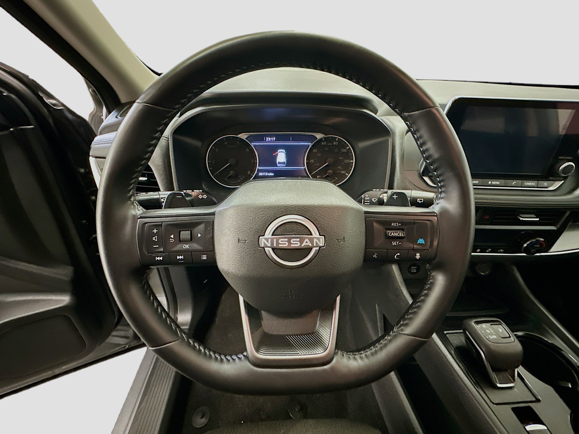 Used 2025 Nissan Rogue SV image 18