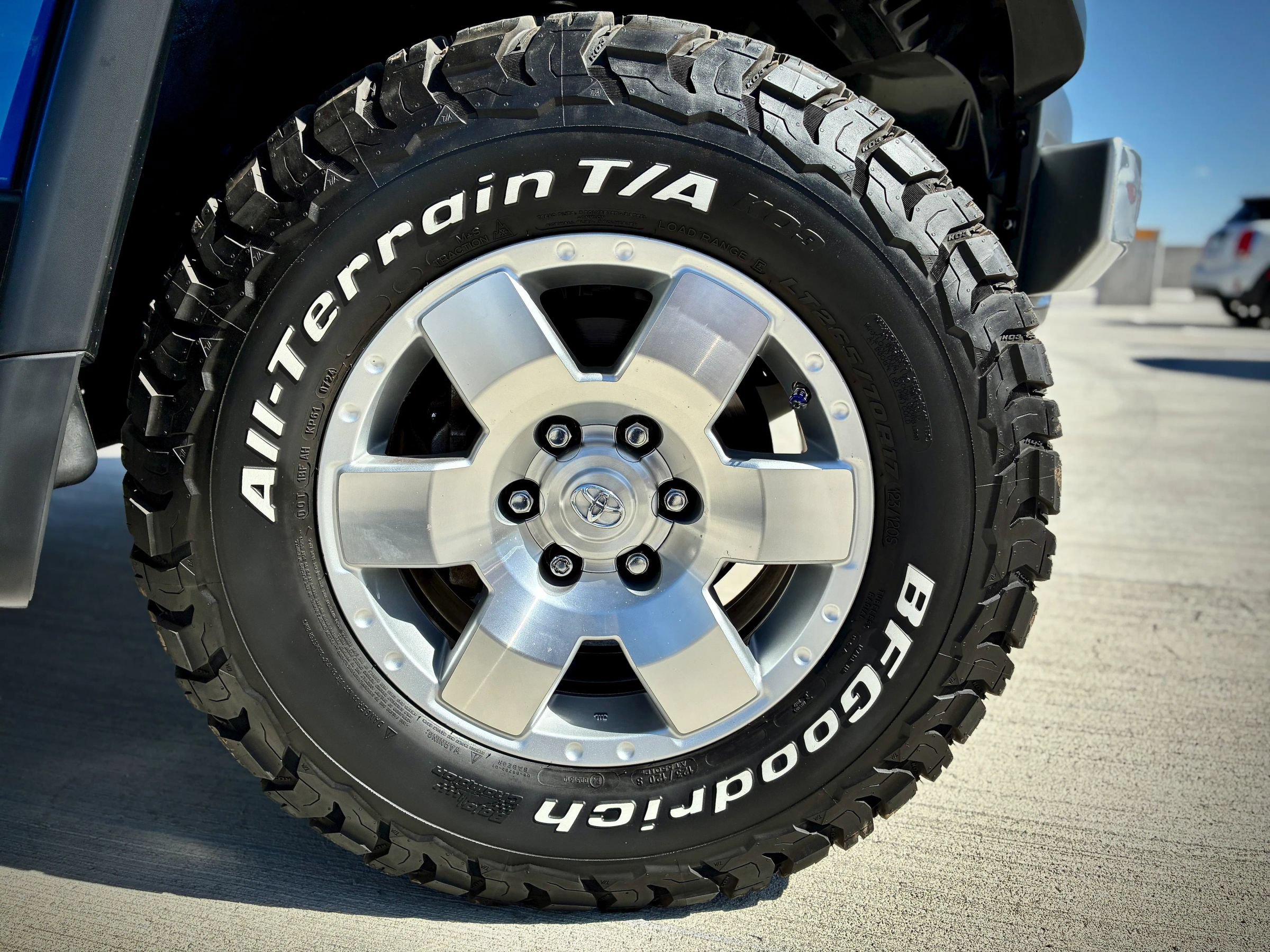 Used 2008 Toyota FJ Cruiser 4WD image 47