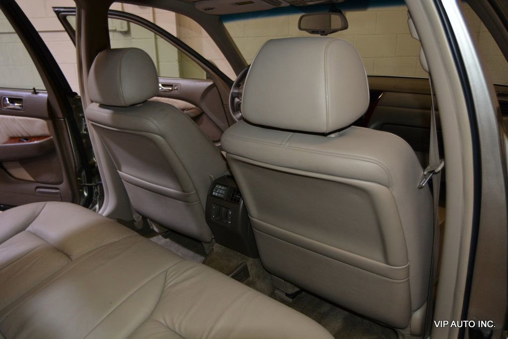 Used 2002 Acura RL image 13