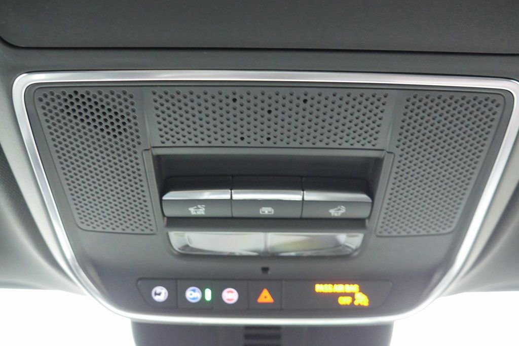 New 2026 Chevrolet Traverse RS image 20