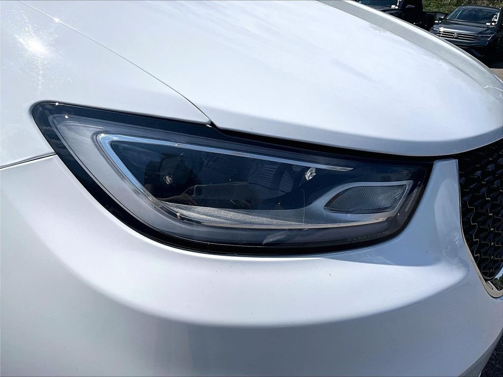 Used 2023 Chrysler Pacifica Touring-L FWD image 33