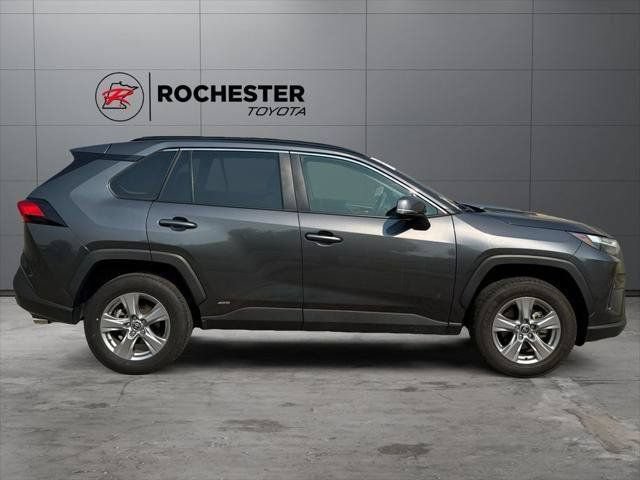 Certified 2025 Toyota RAV4 XLE AWD/4WD image 66