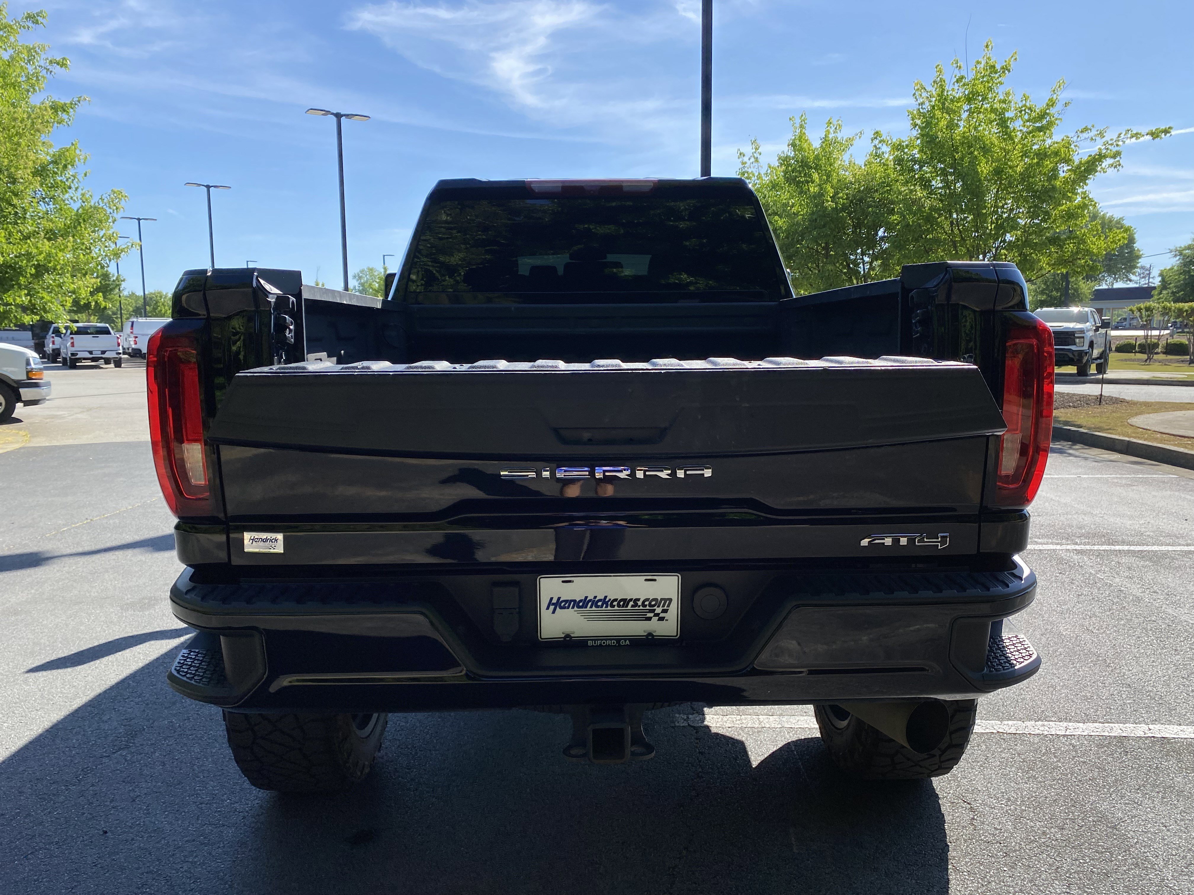 Used 2022 GMC Sierra 2500 AT4 w/ Gooseneck/5TH Wheel Package image 11