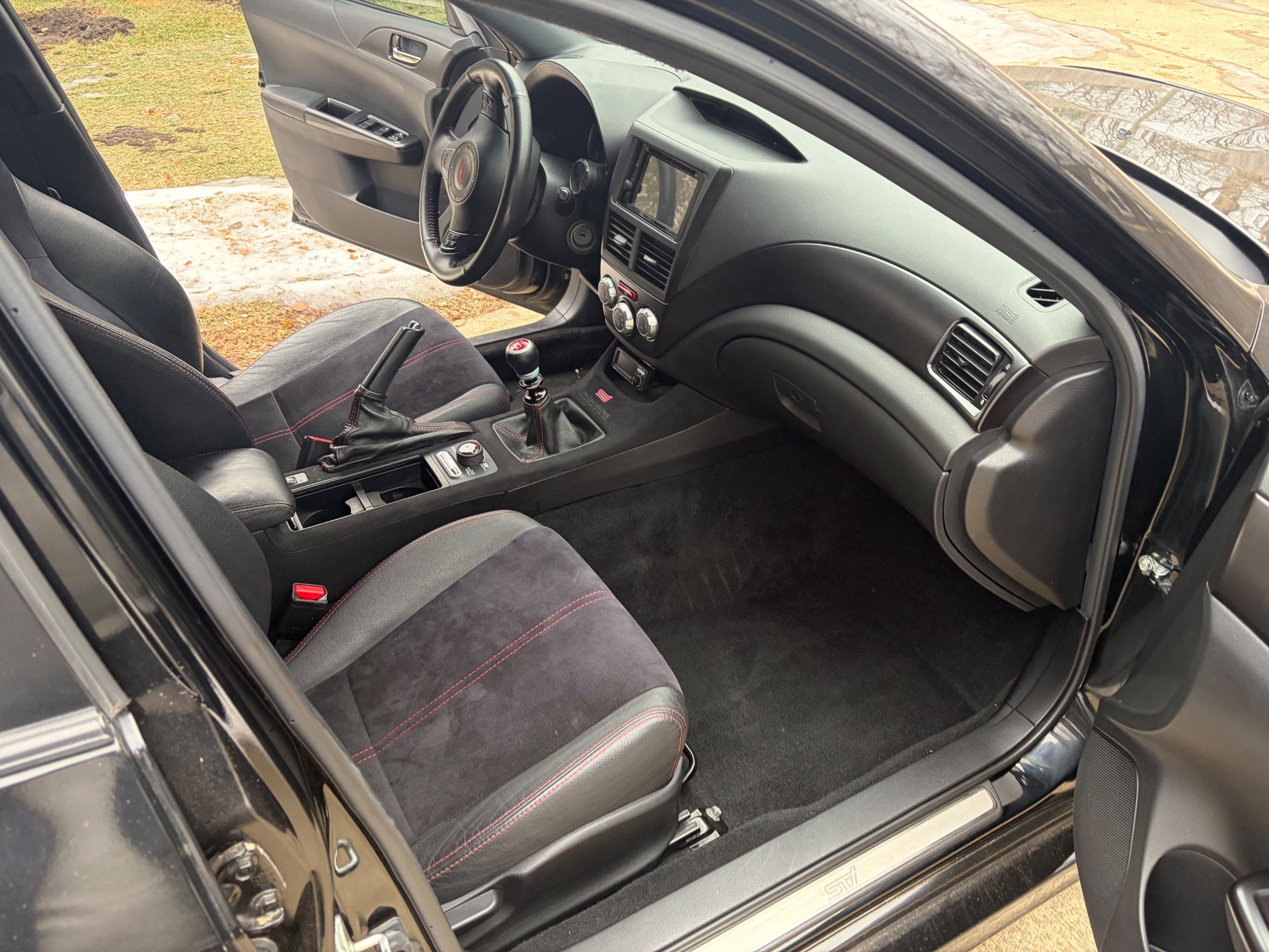 Used 2012 Subaru Impreza WRX STI image 7