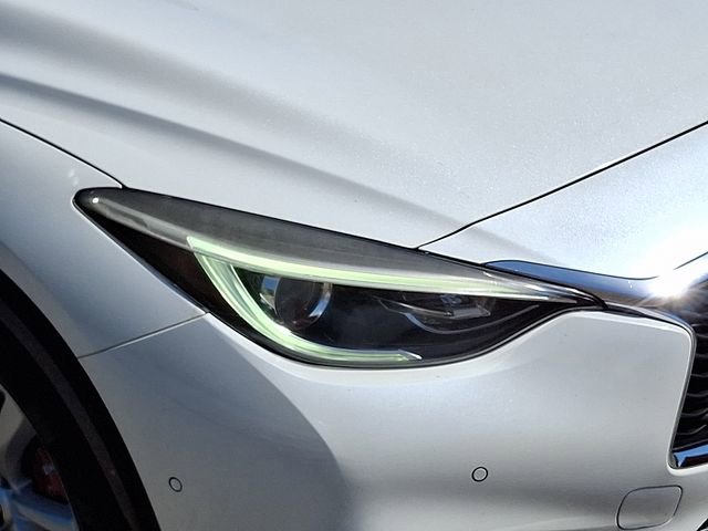 Used 2018 INFINITI QX30 Premium w/ Navigation Package FWD image 30