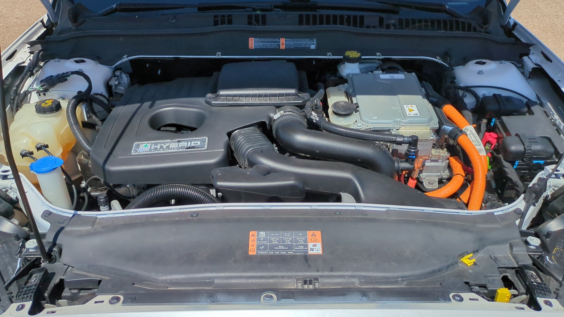 Used 2020 Ford Fusion SE FWD image 31