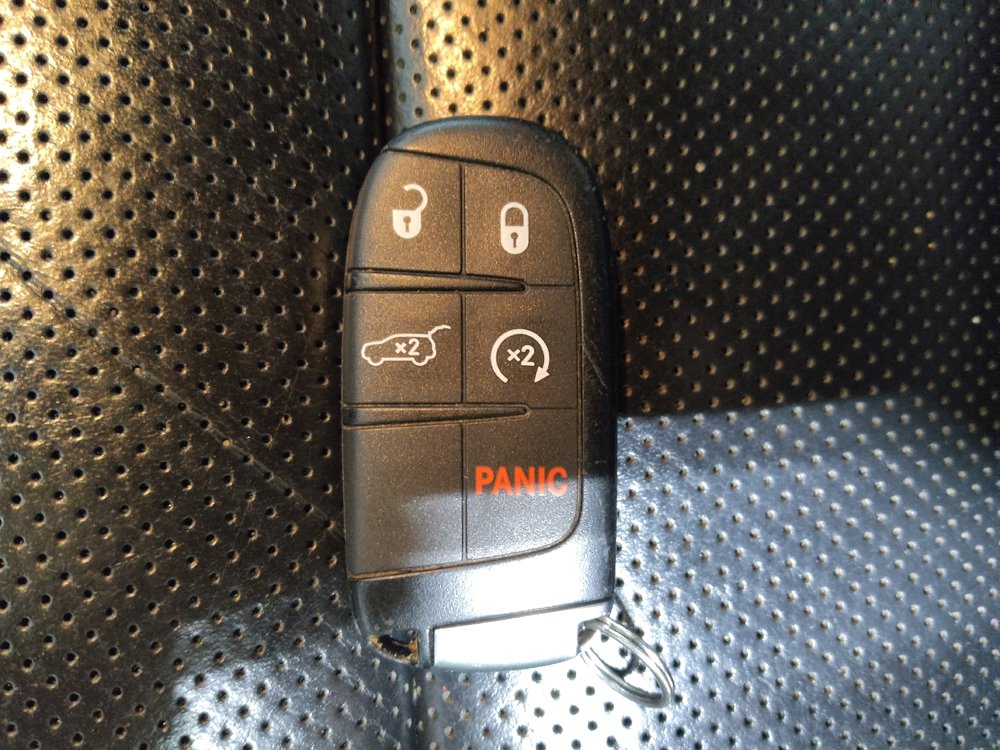 Used 2020 Jeep Grand Cherokee High Altitude AWD/4WD image 32