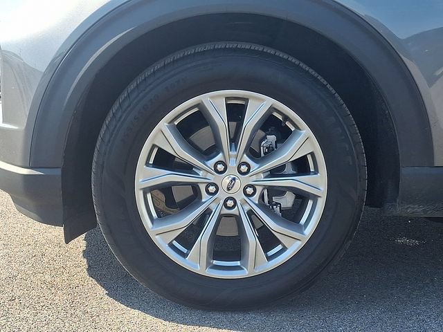 Used 2023 Ford Explorer Limited w/ Limited Technology Package AWD/4WD image 11