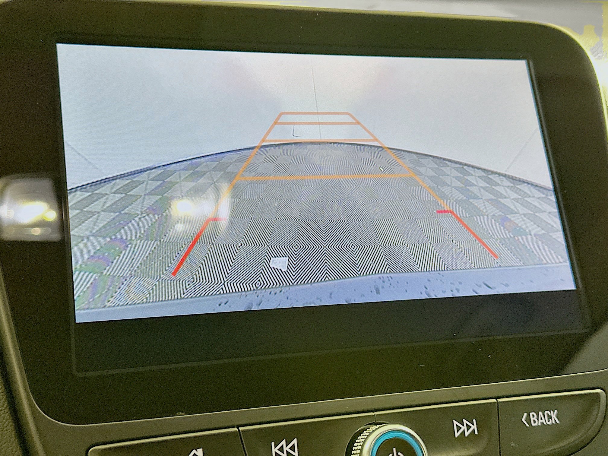 Used 2020 Chevrolet Equinox LT image 23