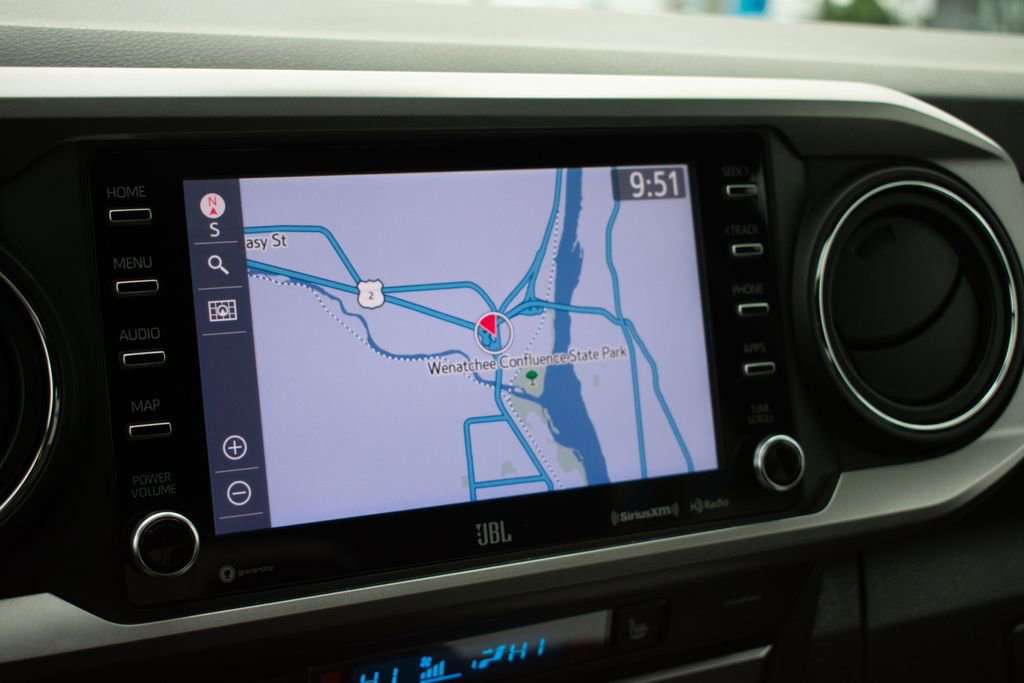 Used 2023 Toyota Tacoma Limited image 21