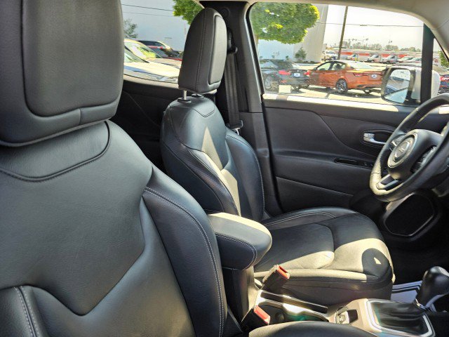 Used 2018 Jeep Renegade Limited image 14