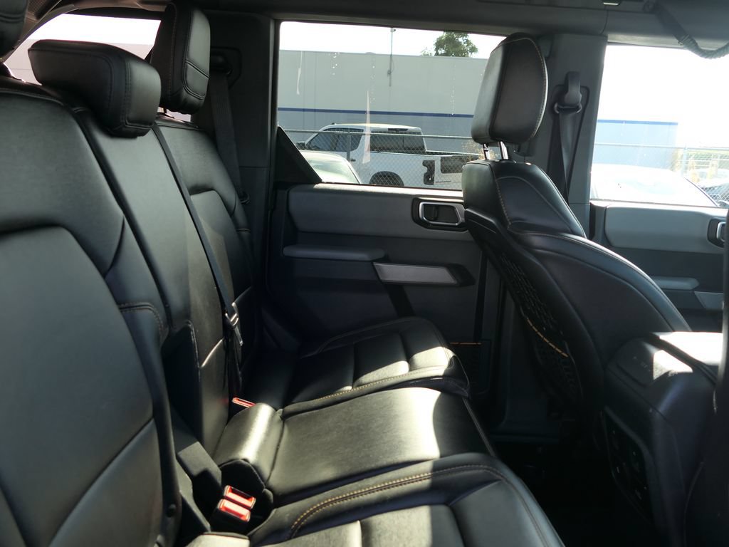 Used 2023 Ford Bronco Badlands w/ Sasquatch Package AWD/4WD image 25