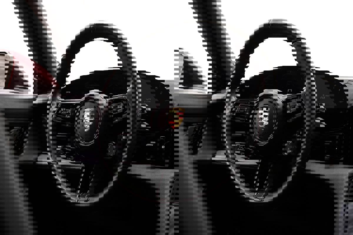 Used 2021 Porsche Taycan 4S w/ Premium Package image 14