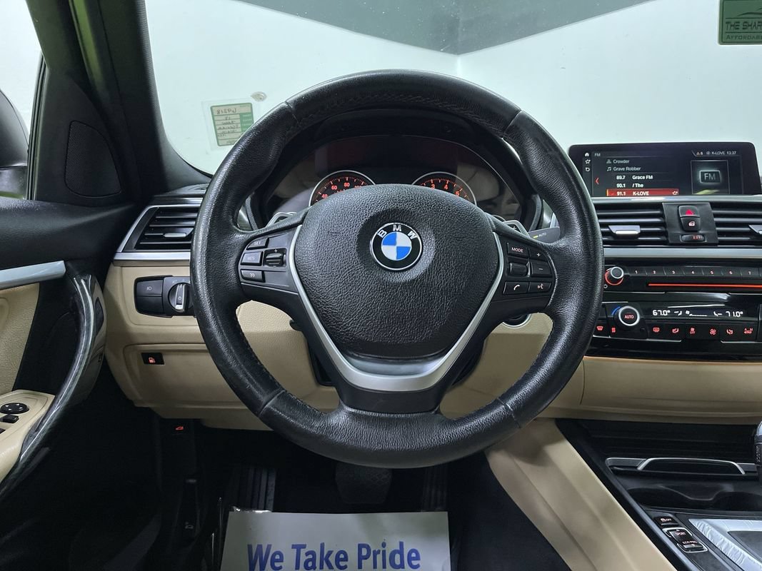 Used 2018 BMW 330e w/ Convenience Package RWD image 19