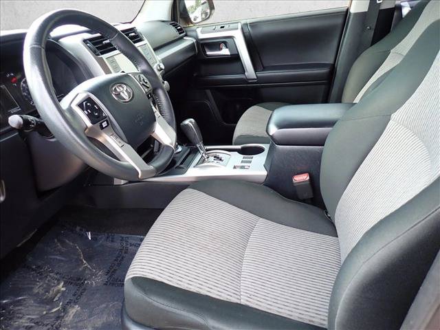 Used 2022 Toyota 4Runner SR5 AWD/4WD image 10