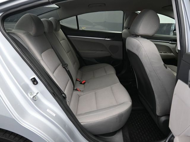 Used 2020 Hyundai Elantra SE w/ Convenience Package (C2) image 39