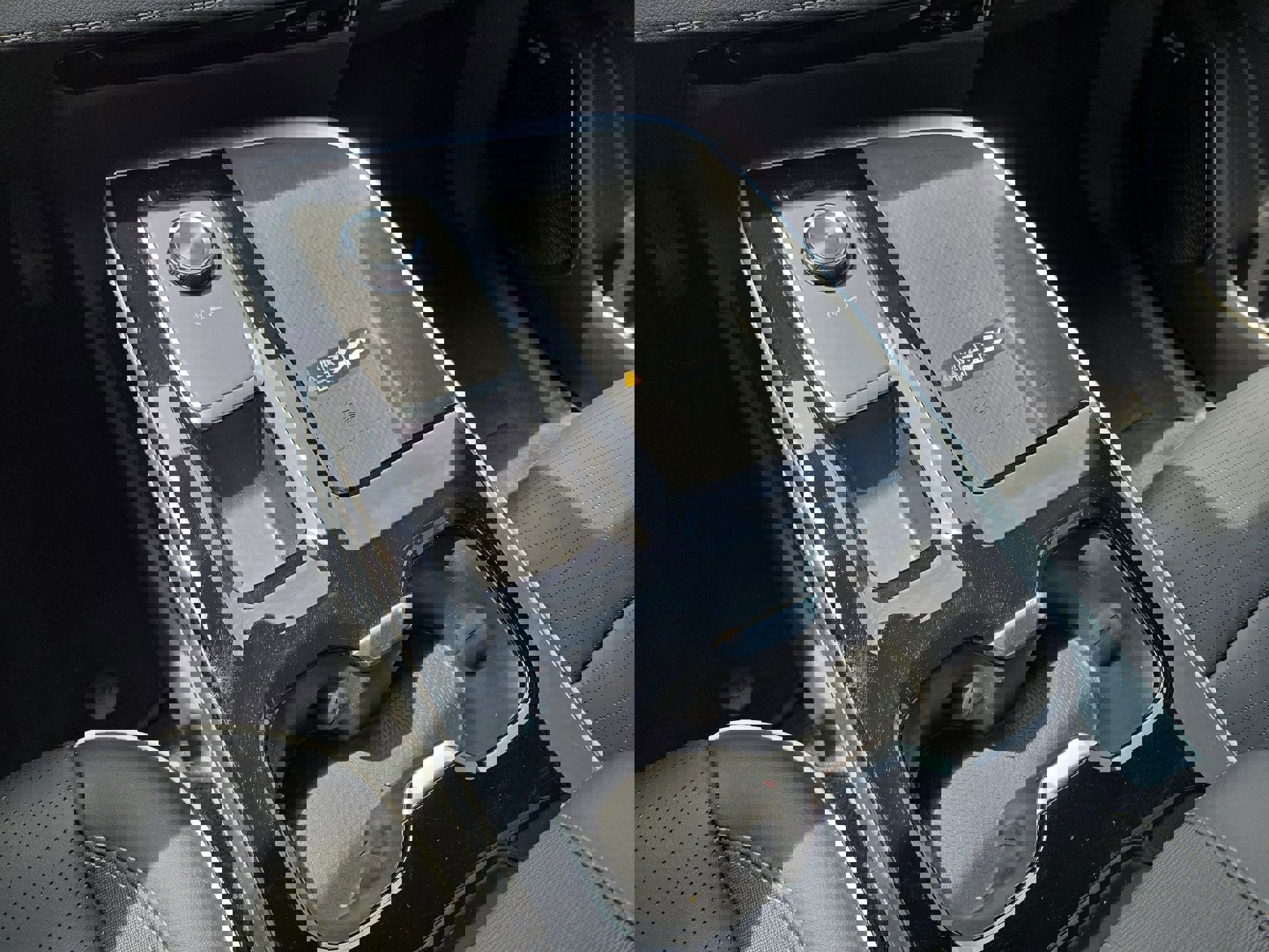 Used 2025 Buick Enclave Sport Touring image 22