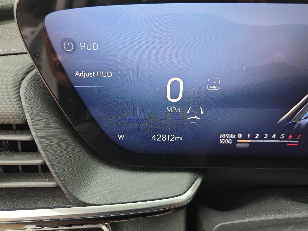 Used 2024 Buick Envision Preferred AWD/4WD image 9