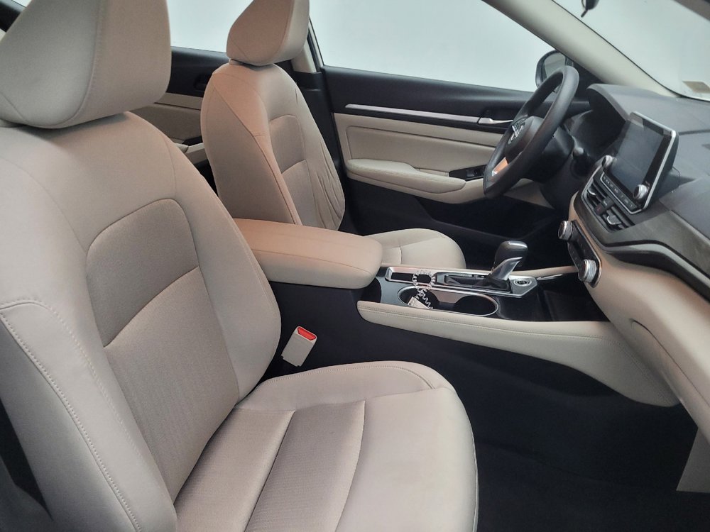 Used 2023 Nissan Altima 2.5 SV image 21