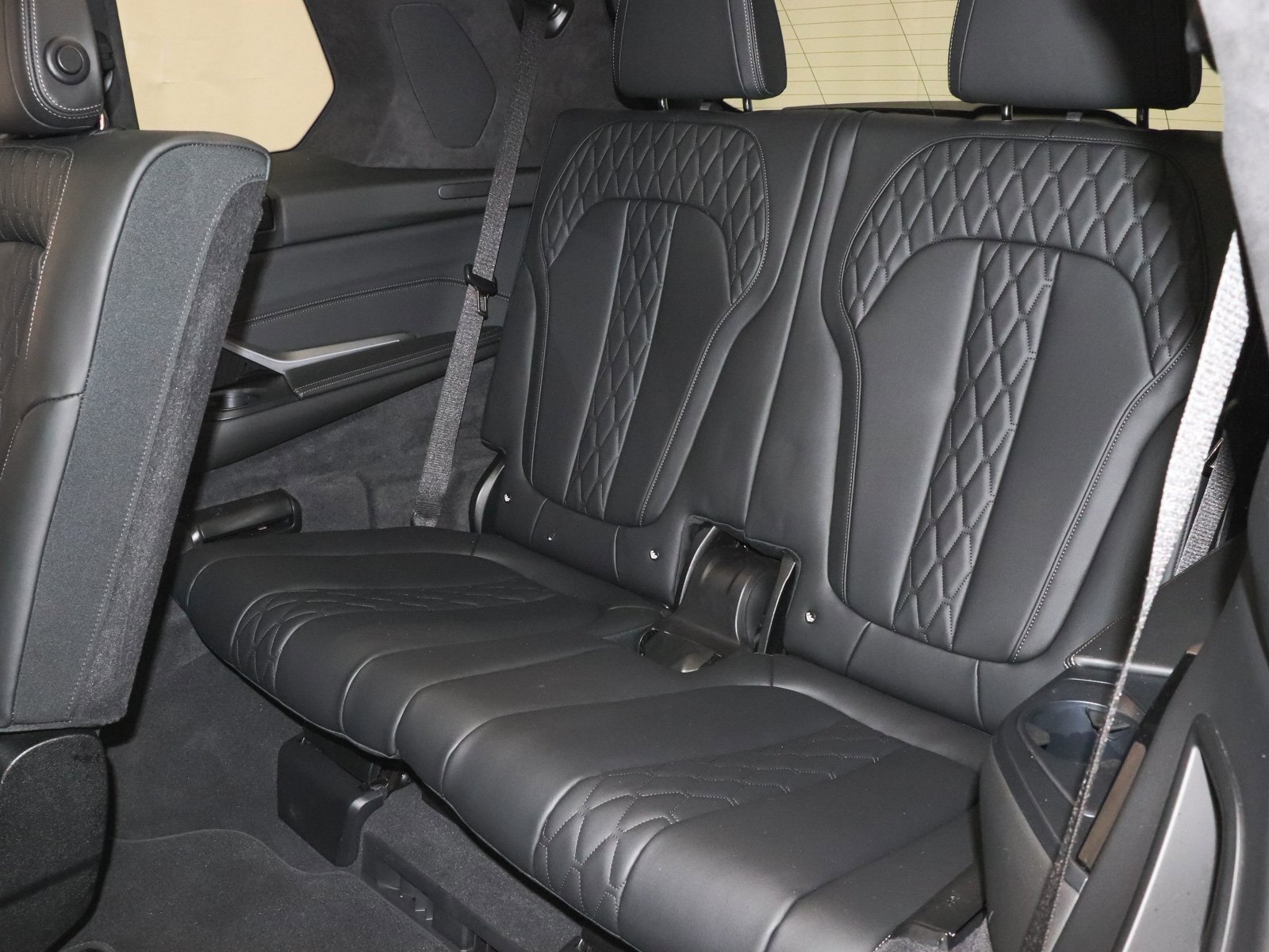 Used 2026 BMW X7 M60i image 24