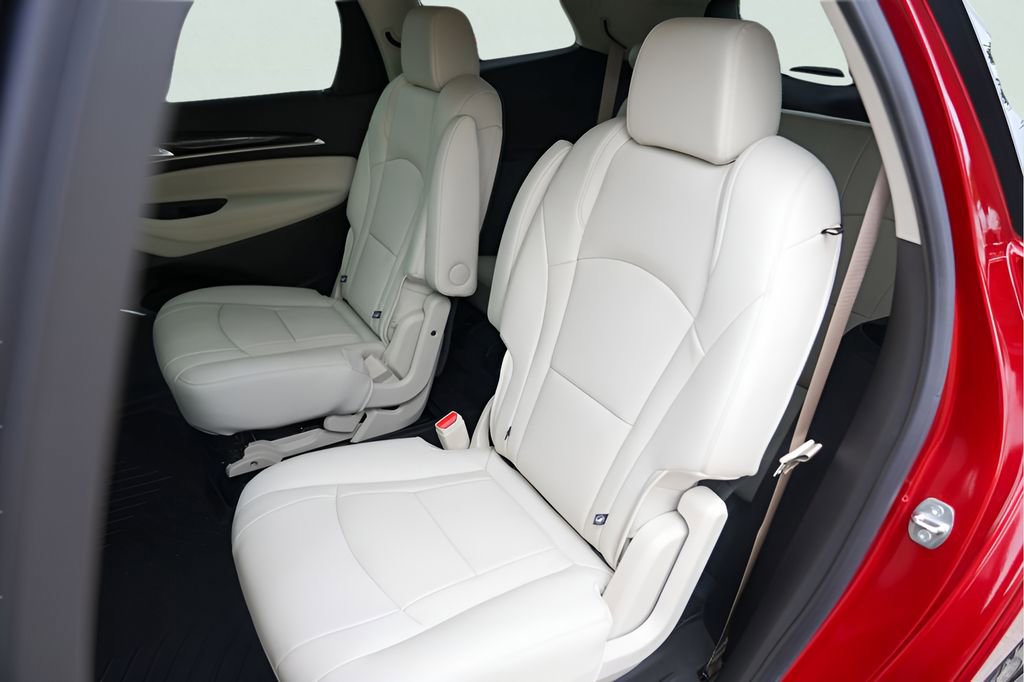 Used 2024 Buick Enclave Essence w/ Experience Buick Package FWD image 29