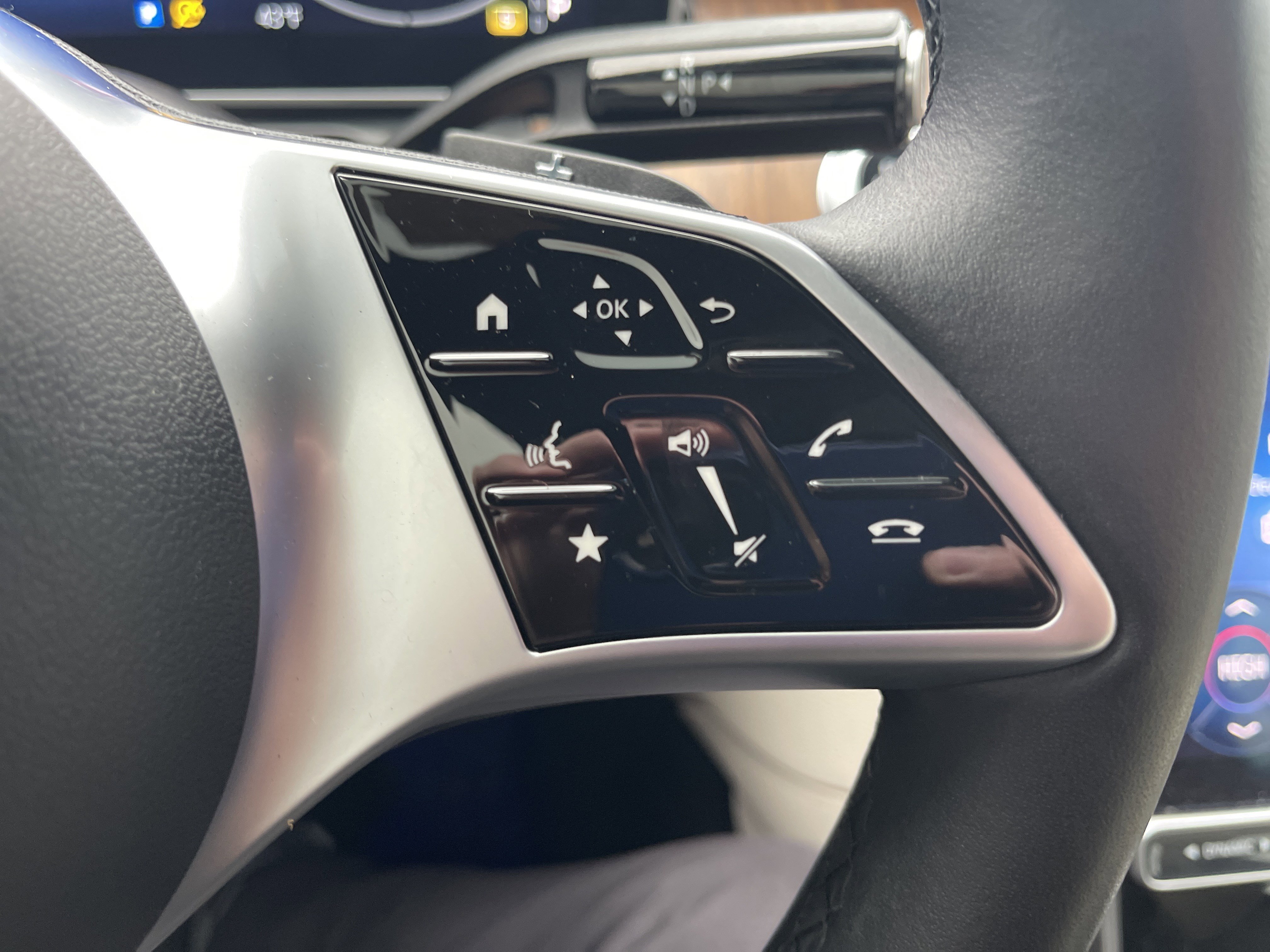 Certified 2023 Mercedes-Benz C 300 4MATIC Sedan image 20