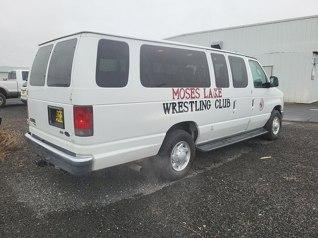 Used 2011 Ford E-350 and Econoline 350 XLT image 6