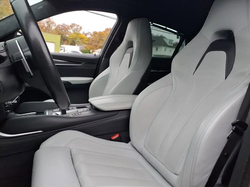 Used 2019 BMW X6 M image 27