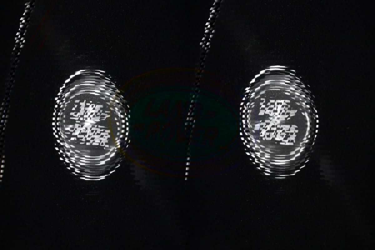 Used 2018 Land Rover Discovery HSE image 19