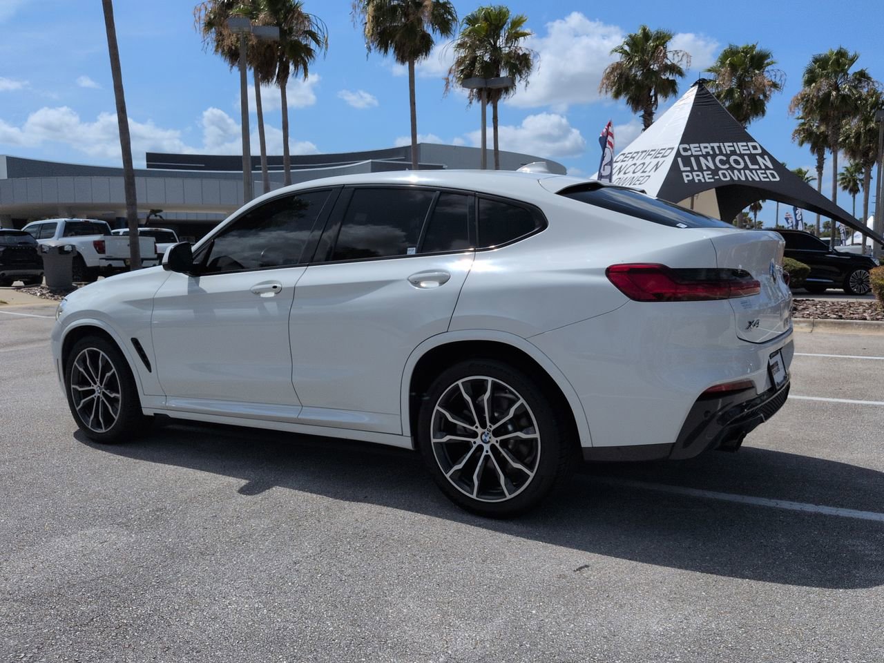 Used 2020 BMW X4 xDrive30i w/ M Sport Package 2 AWD/4WD image 6