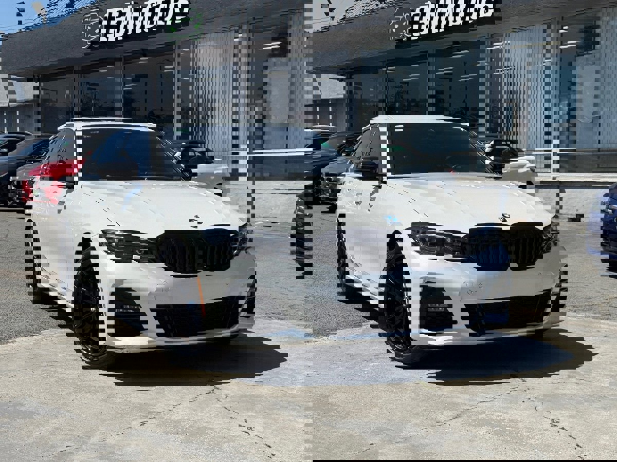 Used 2022 BMW 330e w/ M Sport Package image 2