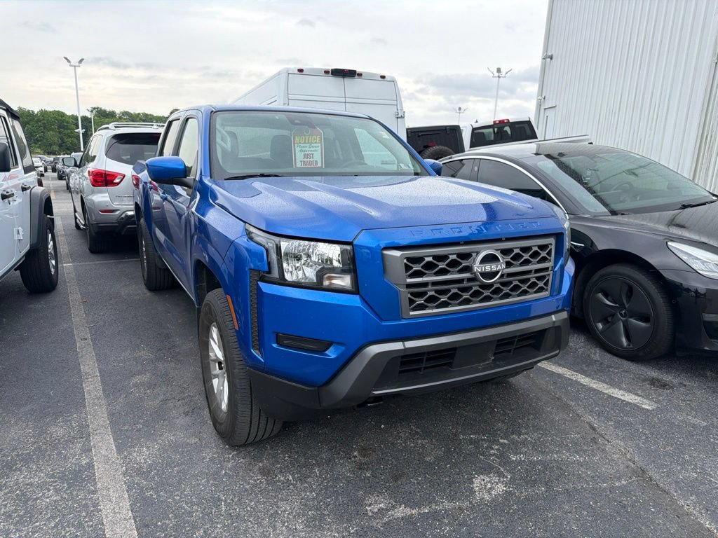 Used 2024 Nissan Frontier SV AWD/4WD image 1