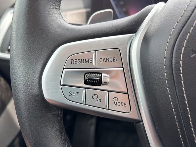 Used 2024 BMW X7 xDrive40i w/ Premium Package AWD/4WD image 8