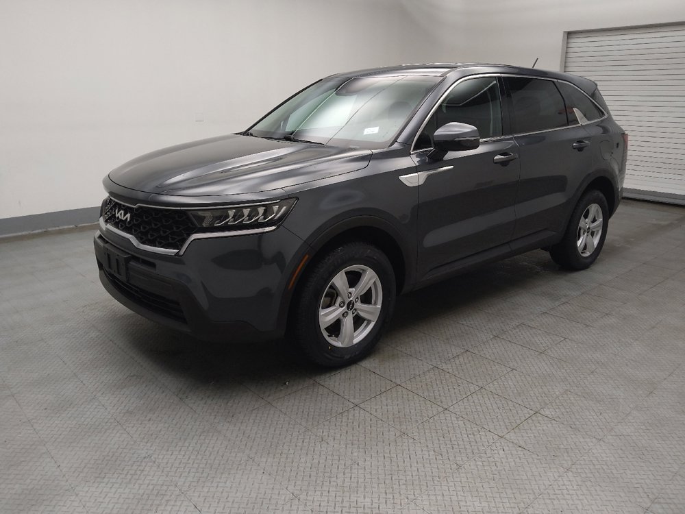 Used 2022 Kia Sorento LX image 2