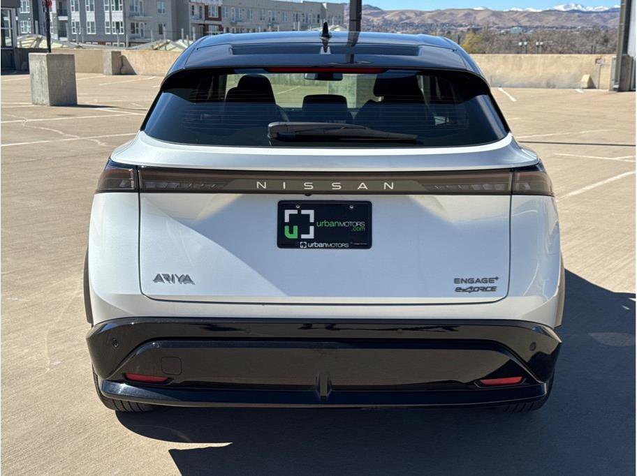 Used 2023 Nissan Ariya AWD image 7