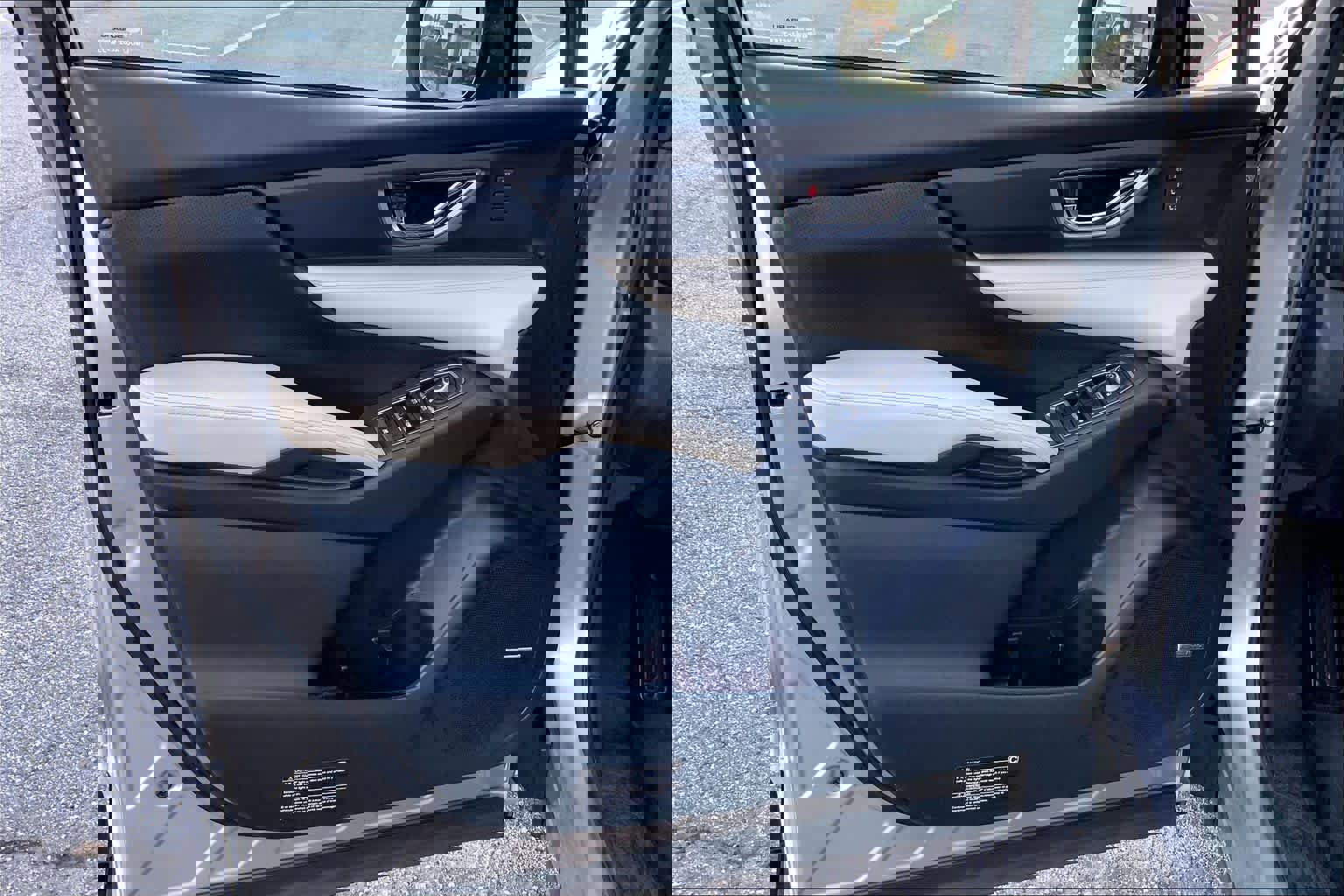 Used 2020 Subaru Ascent Limited w/ Technology Package image 21