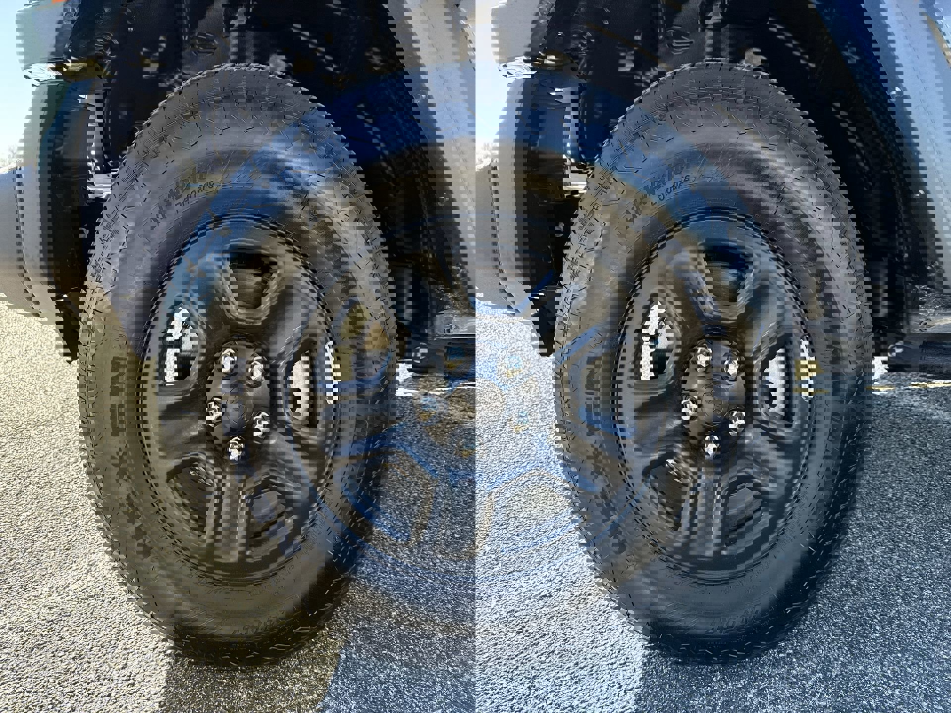 Used 2024 Jeep Wrangler Sport image 17