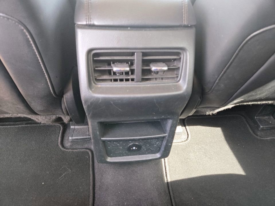 Used 2024 Ford Edge SEL AWD/4WD image 31